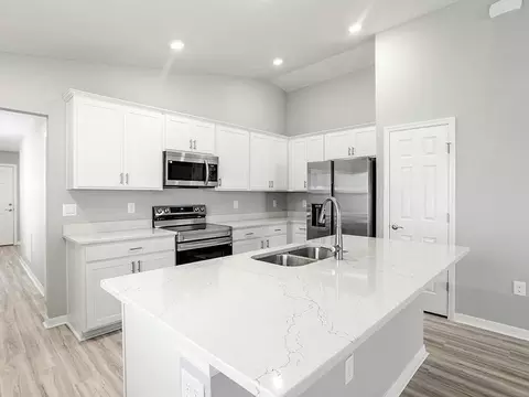 Kitchen - 612 Ituna Cir, Winter Haven, FL 33881 photo 1 of 3