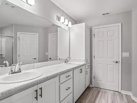Bath - 612 Ituna Cir, Winter Haven, FL 33881 photo 2 of 5