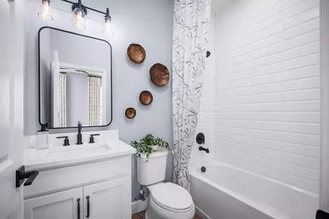Bath - 1807 Lattice Way, Saint Cloud, FL 34771 photo 2 of 3