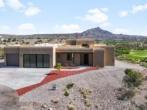 101 Clubhouse Rd, Elephant Butte, NM 87935