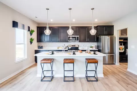 Kitchen - 175 Westwoods Rd, Wright City, MO 63390 photo 2 of 10