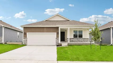5641 153rd St, Urbandale, IA 50323
