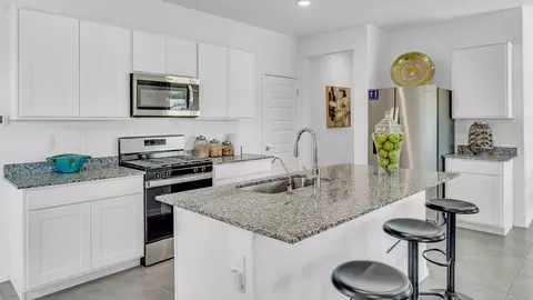 Kitchen - 5977 E Jayden Ln, Tucson, AZ 85756 photo 5 of 11