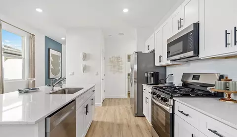 Kitchen - 5977 E Jayden Ln, Tucson, AZ 85756 photo 3 of 11