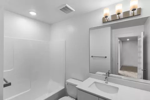 Bath - 851 S 380 E, Smithfield, UT 84335 photo 6 of 6