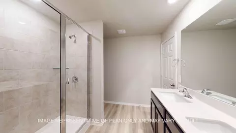 Bath - 162 Candy St, Georgetown, TX 78626 photo 3 of 9