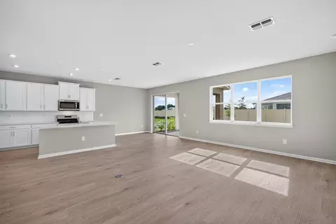 Living - 9252 Derbyshire Dr, Parrish, FL 34219 photo 1 of 2