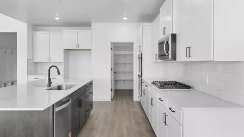 Kitchen - 1867 E 1060 N #355, Salem, UT 84653 photo 2 of 10