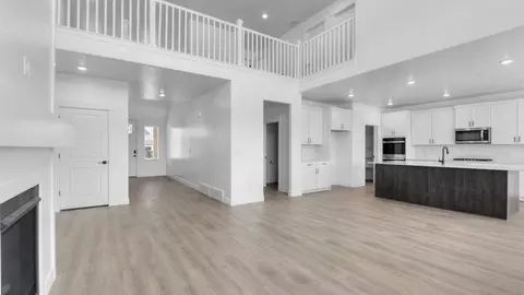 Living - 1867 E 1060 N #355, Salem, UT 84653 photo 3 of 7
