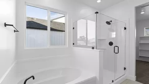 Bath - 1867 E 1060 N #355, Salem, UT 84653 photo 2 of 7