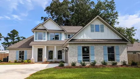 102 Daybreak Trl, Fairhope, AL 36532