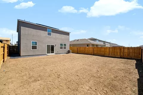 Exterior - 277 Nadine St, Merced, CA 95341 photo 10 of 11