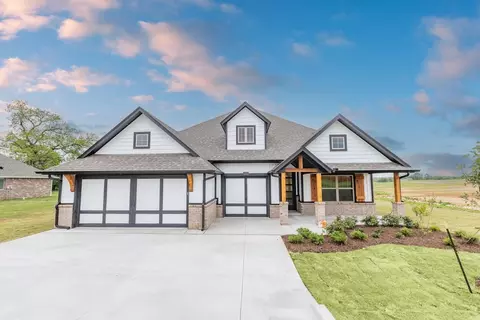 1722 E Moonlight Hollow Dr, Perkins, OK 74059