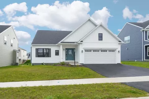 178 Buck Moth Way, Port Matilda, PA 16870