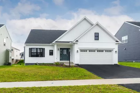 178 Buck Moth Way, Port Matilda, PA 16870