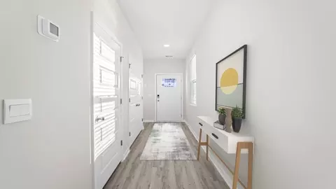 Entry Way - 24 Sealy Dr, Byhalia, MS 38611 photo 2 of 5