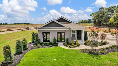 Exterior - 24 Sealy Dr, Byhalia, MS 38611 photo 3 of 4