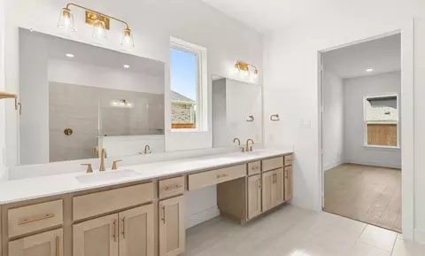 Bath - 2212 Switchgrass Dr, Argyle, TX 76226 photo 3 of 9