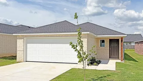 8719 Preston Wood Dr, Fort Smith, AR 72916