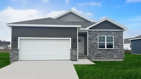 3595 Paradise Ln, Waukee, IA 50263