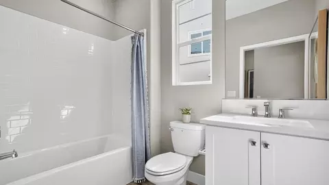 Bath - 27124 Tableland Dr, Valencia, CA 91381 photo 1 of 5