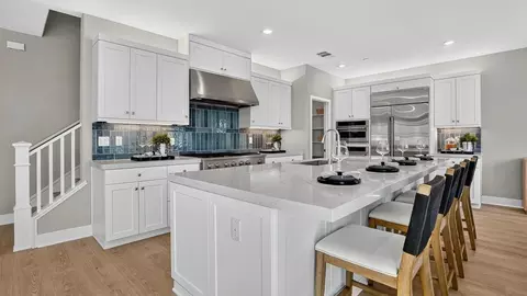 Kitchen - 27124 Tableland Dr, Valencia, CA 91381 photo 1 of 4