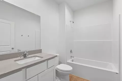Bath - 705 E 5th St, Deer Park, WA 99006 photo 1 of 1