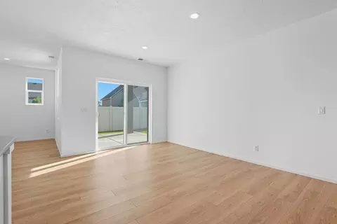Living - 705 E 5th St, Deer Park, WA 99006 photo 1 of 6