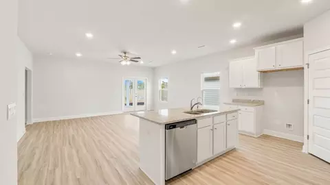 Living - 3173 Silver Maple Rd, Cantonment, FL 32533 photo 2 of 5