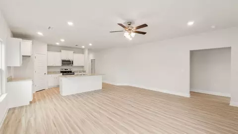 Living - 3173 Silver Maple Rd, Cantonment, FL 32533 photo 3 of 5