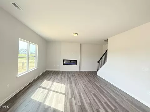 Living - 70 Valley Forge Ln, Smithfield, NC 27577 photo 1 of 3