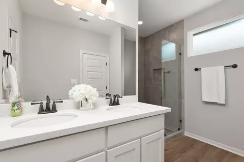 Bath - 5802 Wisdom Ave, Mcallen, TX 78504 photo 1 of 4