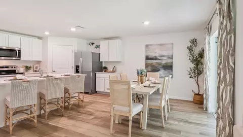 Dining - 11448 Spring Hill Dr, Spring Hill, FL 34609 photo 2 of 3