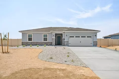 14835 White Sage Rd, Apple Valley, CA 92307
