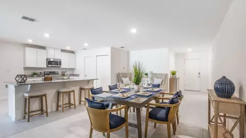 Dining - 2214 Elegant Mnr Cir, Edgewater, FL 32141 photo 3 of 4