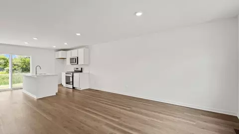 Living - 446 Bricker St, Hebron, IN 46341 photo 1 of 2