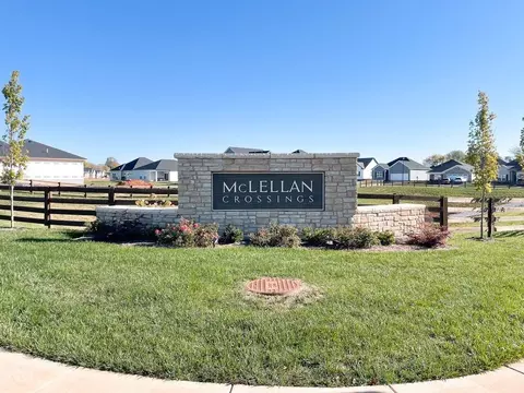 886 Mcintyre St, Bowling Green, KY 42101