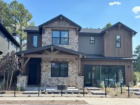 Exterior - 1905 E Magnolia Dr, Flagstaff, AZ 86004 photo 3 of 19
