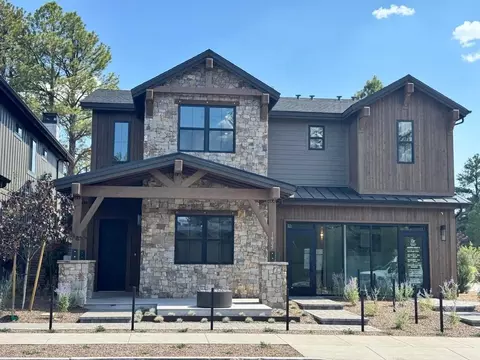 Exterior - 1905 E Magnolia Dr, Flagstaff, AZ 86004 photo 4 of 19