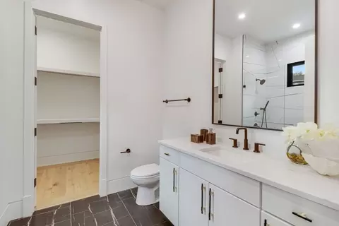 Bath - 11200 River Rd, Potomac, MD 20854 photo 3 of 15