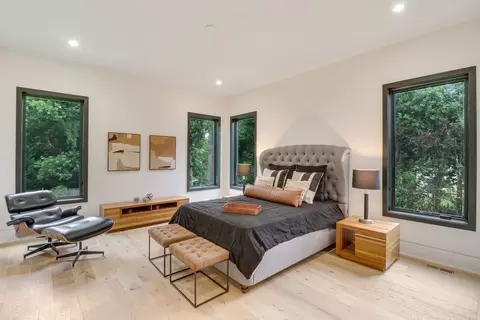 Bedroom - 11200 River Rd, Potomac, MD 20854 photo 1 of 12