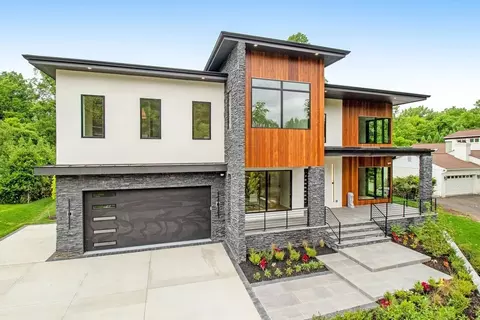 Exterior - 11200 River Rd, Potomac, MD 20854 photo 2 of 32