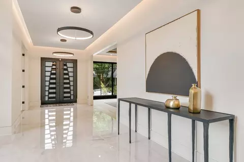 Entry Way - 11200 River Rd, Potomac, MD 20854 photo 1 of 15