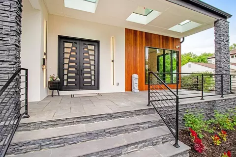 Exterior - 11200 River Rd, Potomac, MD 20854 photo 9 of 32