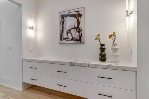 Entry Way - 11200 River Rd, Potomac, MD 20854 photo 7 of 15