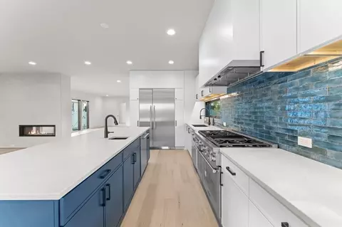 Kitchen - 11200 River Rd, Potomac, MD 20854 photo 14 of 15