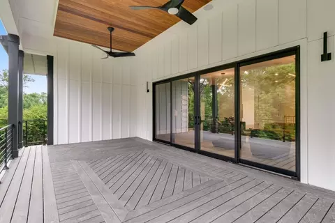 Exterior - 11200 River Rd, Potomac, MD 20854 photo 13 of 32