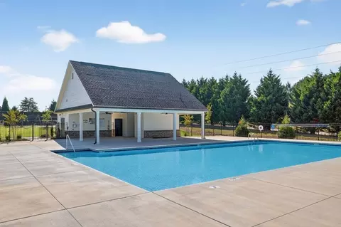 Exterior - 239 Cochin Dr, Statham, GA 30666 photo 5 of 6