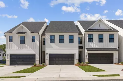 2857 Bullfrog Ln, Gainesville, GA 30507