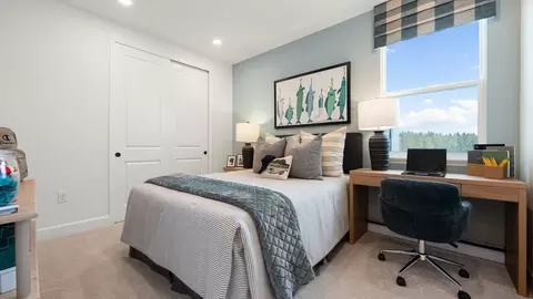 Bedroom - 19337 Lochside Ln, Mount Dora, FL 32757 photo 3 of 14